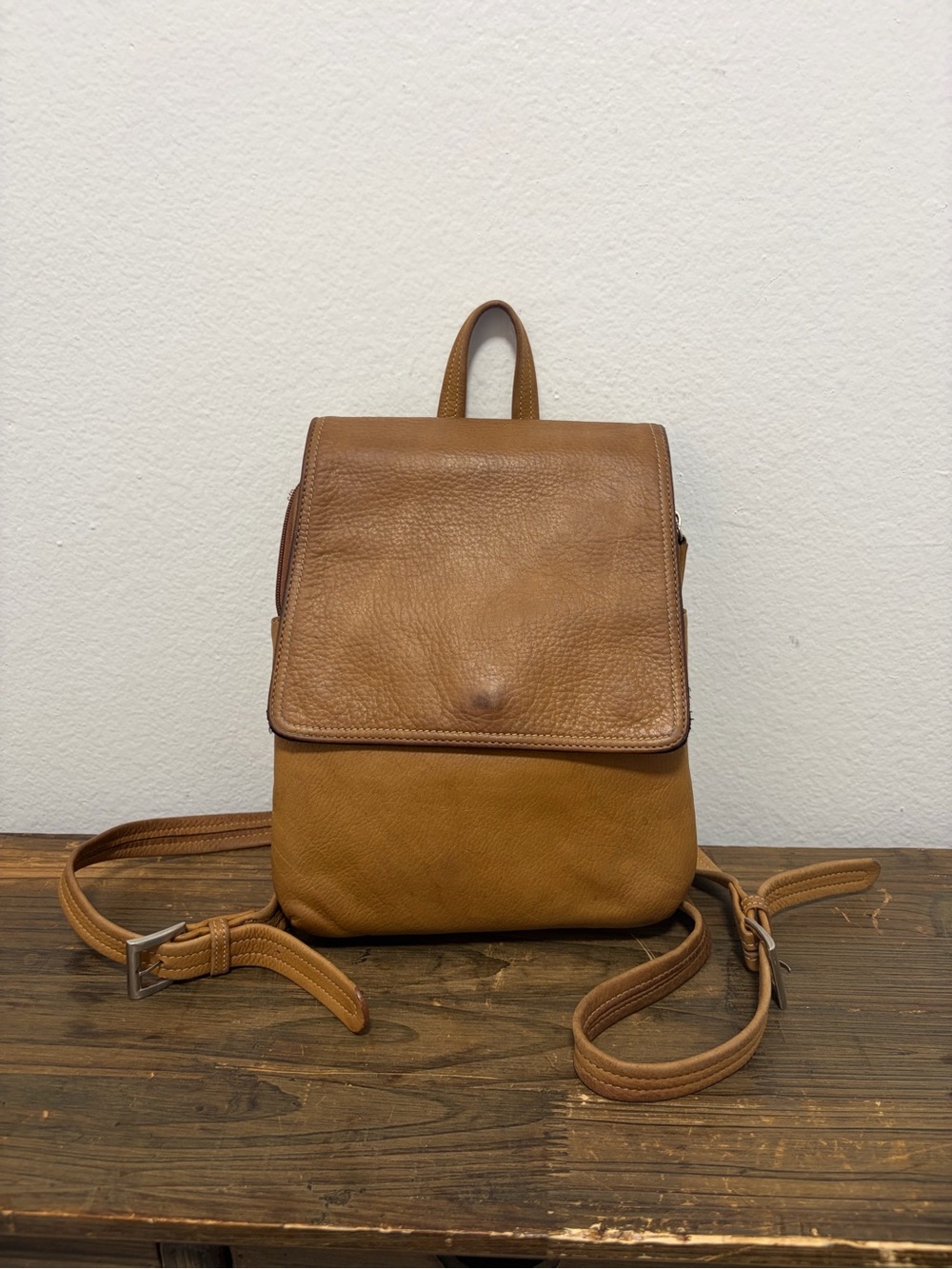 Vintage Tignanello Natural Camel Tan Leather Backpack - Picture 13 of 14